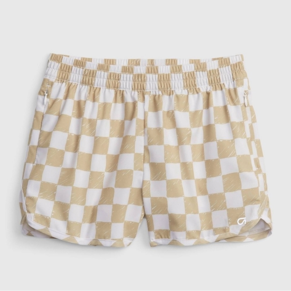 NWOT GAPFit - athletic shorts - size xl